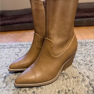 Universal Thread Tan Heeled Boots Western Style